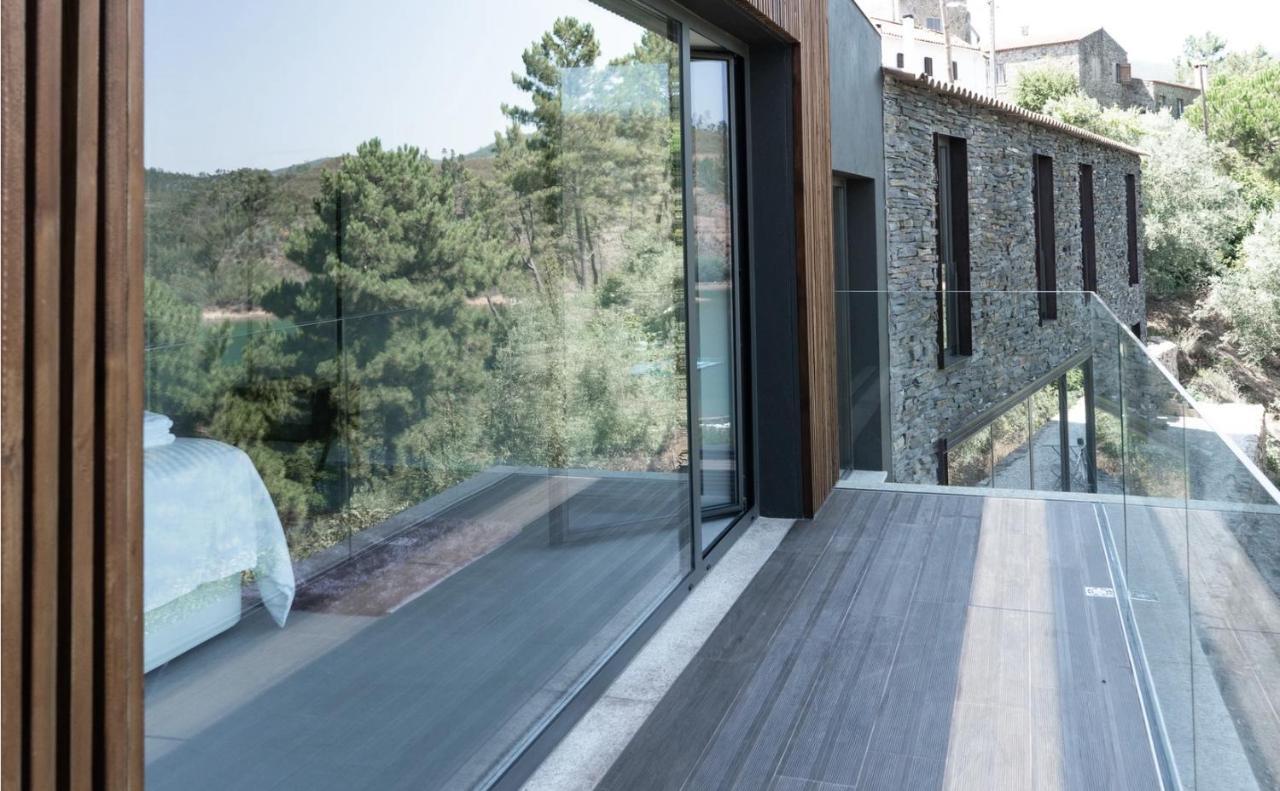 Zab Living Bed & Breakfast Vila de Rei Exterior photo